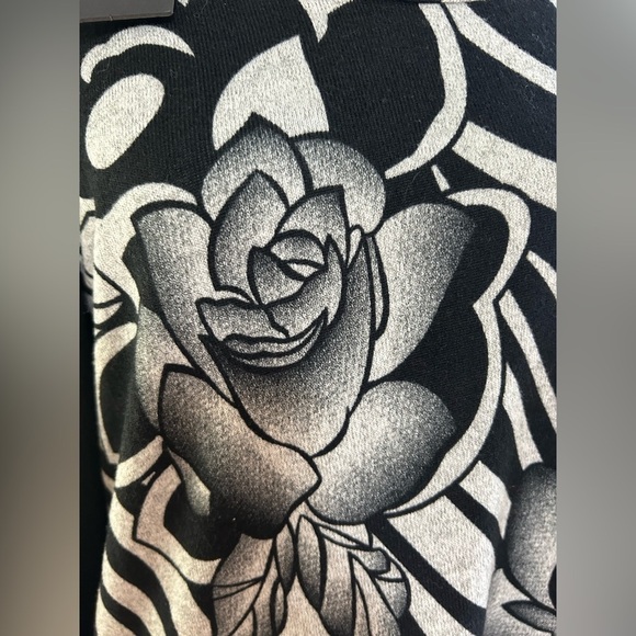 NWT Papa Vancouver Gorgeous Tunic Sweater - Size Small in Monochrome - Picture 8 of 9